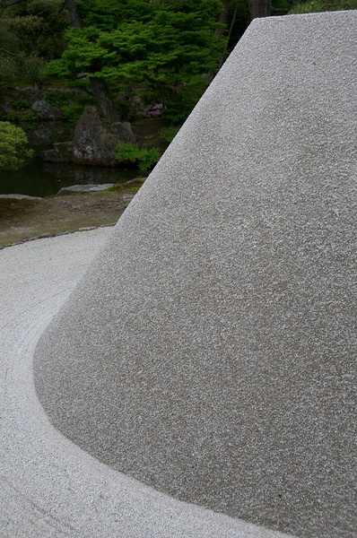 Ginkaku-Ji Temple sand garden (7005735166)